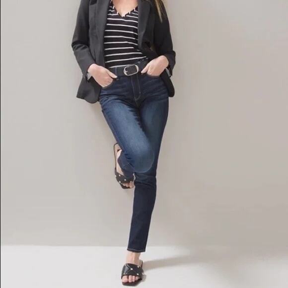 WHBM Petite High-Rise Sculpt Skinny Dark Wash Jeans – Size 2P  🧵💫👖 - Picture 1 of 13